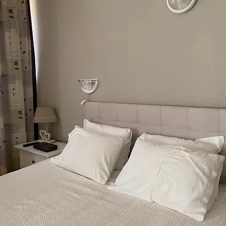 Spacious Modern Two-bedroon In Elit 1 Complex Apartahotel 3*