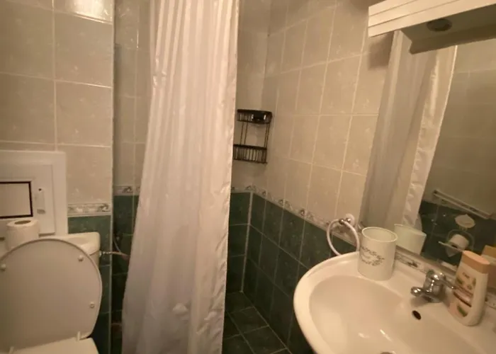 Hotel de apartamente Spacious Modern Two-bedroon In Elit 1 Complex 3*